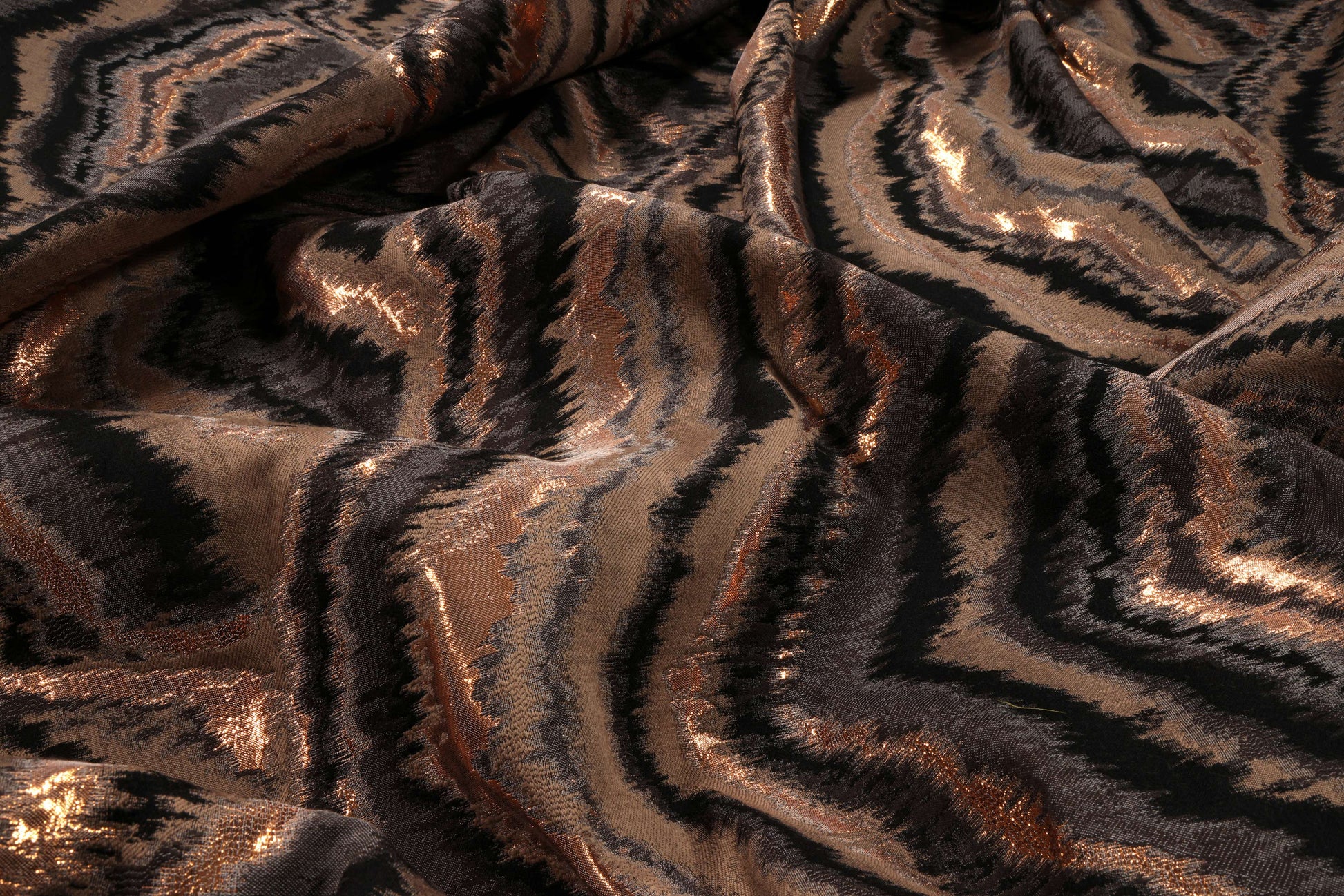 Jacquard (Stiff Fabric)