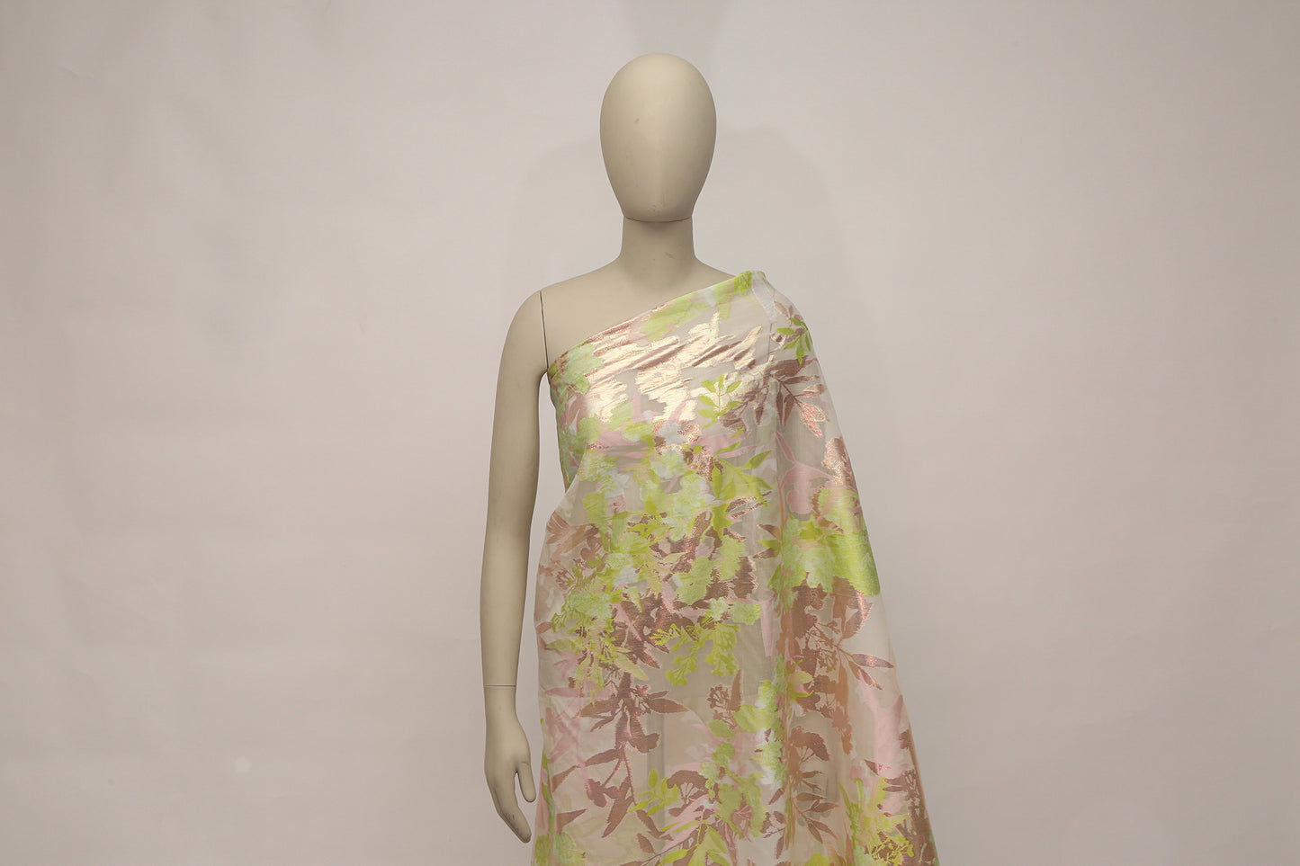 Natural silk organza jacquard in green